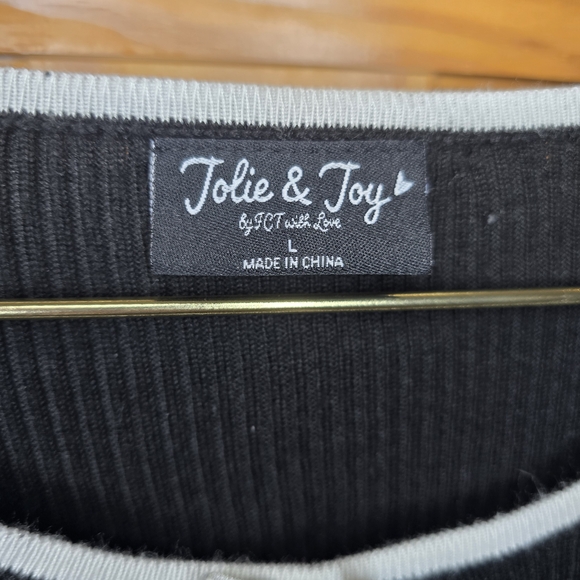 Jolie & Joy Y2K Womens Long Sleeve Top With Open Front Details, Size Large - Picture 4 of 6